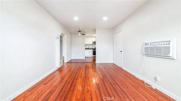 5863 Whitnall #4, North Hollywood, CA 91601