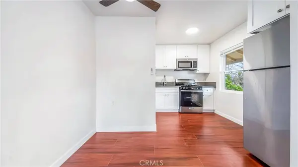 5863 Whitnall #4, North Hollywood, CA 91601