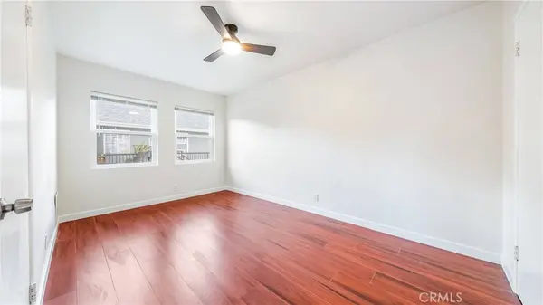5863 Whitnall #4, North Hollywood, CA 91601