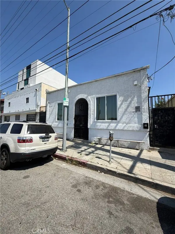 4563 Santa Monica, Los Angeles, CA 90029