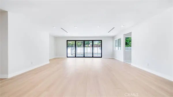 13633 Delano ST, Valley Glen, CA 91401