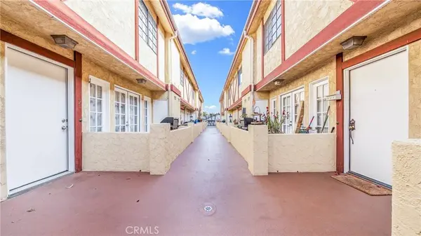 7422 Hazeltine AVE #8, Van Nuys, CA 91405