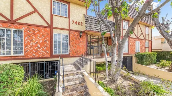 7422 Hazeltine AVE #8