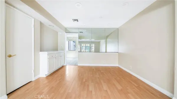 7422 Hazeltine AVE #8, Van Nuys, CA 91405