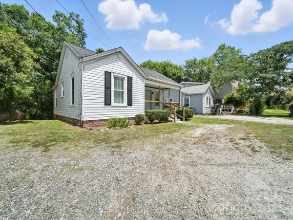 187 1/2 W End ST, Chester, SC 29706