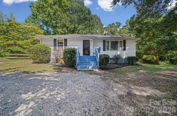 823 Great Falls HWY