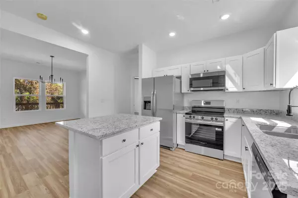 504 Christopher LN, Chester, SC 29706