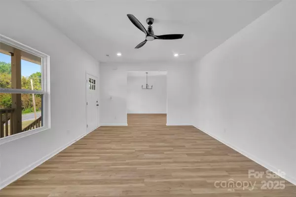 504 Christopher LN, Chester, SC 29706