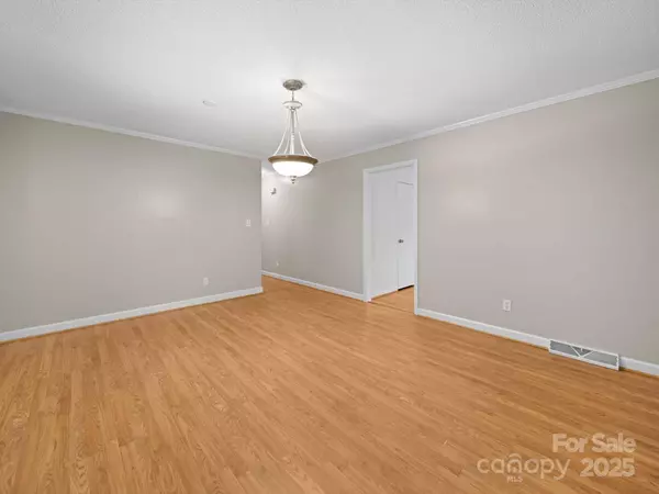 1830 Huntington PL, Rock Hill, SC 29732