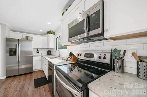 360 Sparkleberry LN, Rock Hill, SC 29730