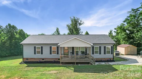 360 Sparkleberry LN