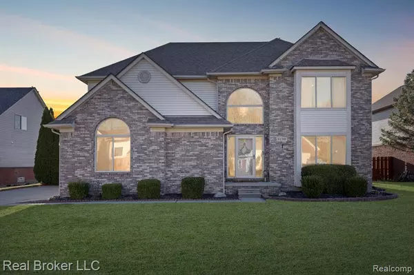 52391 WALNUT Drive, Chesterfield Twp, MI 48047