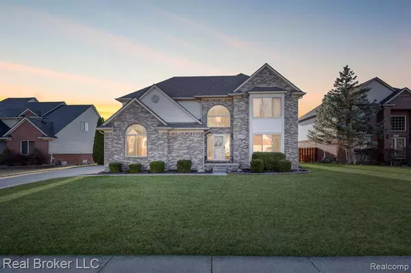 52391 WALNUT Drive, Chesterfield Twp, MI 48047