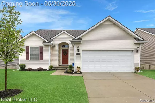 4428 Cross Creek Boulevard, Burton, MI 48509