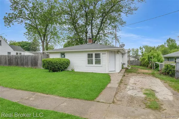 2089 Kenneth Street, Burton, MI 48529