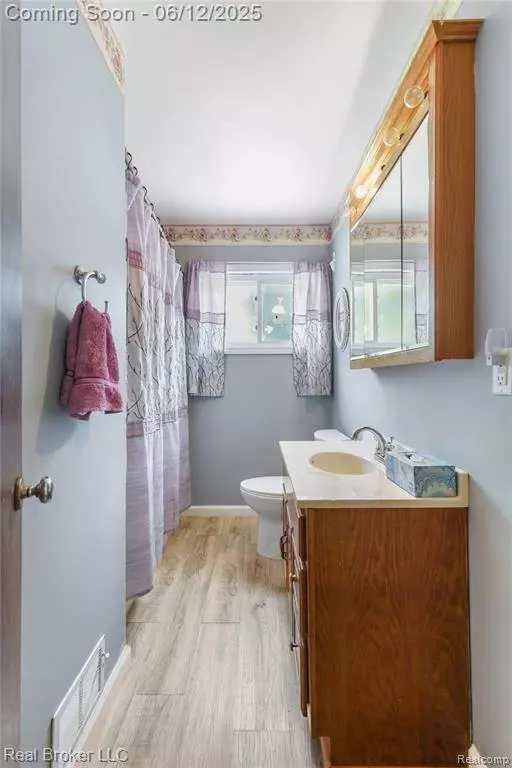 3809 Whittier Avenue, Flint, MI 48506