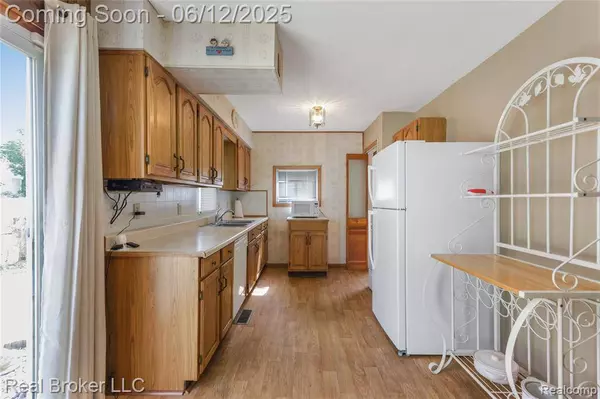 3809 Whittier Avenue, Flint, MI 48506