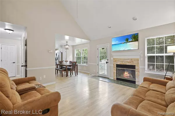 4413 Spring Meadows Court, Burton, MI 48519