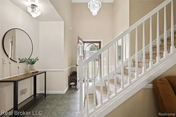 4413 Spring Meadows Court, Burton, MI 48519