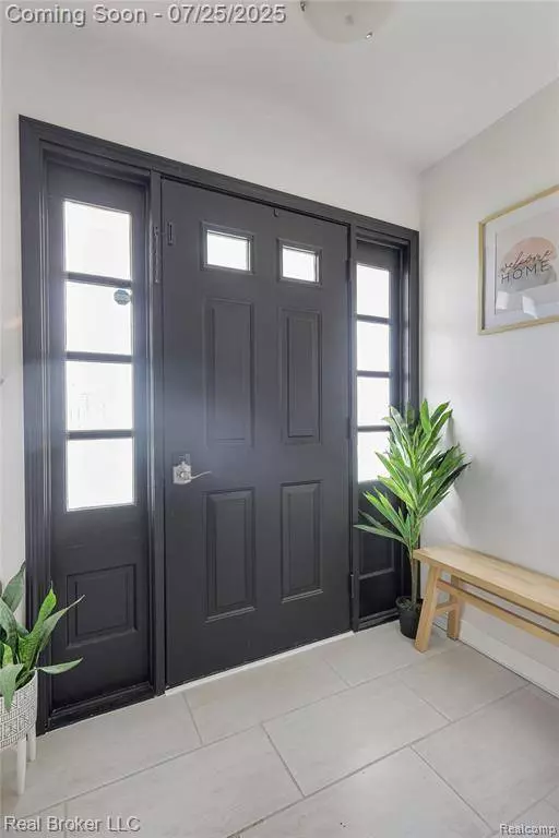 1975 W Hibbard Road, Owosso, MI 48867