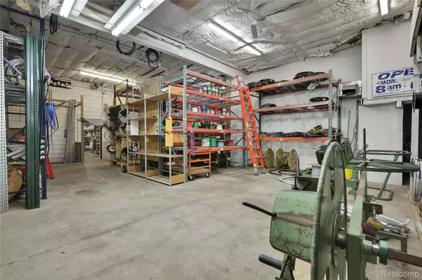 141 W Main ST, Otisville, MI 48463