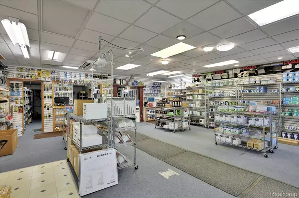 141 W Main ST, Otisville, MI 48463