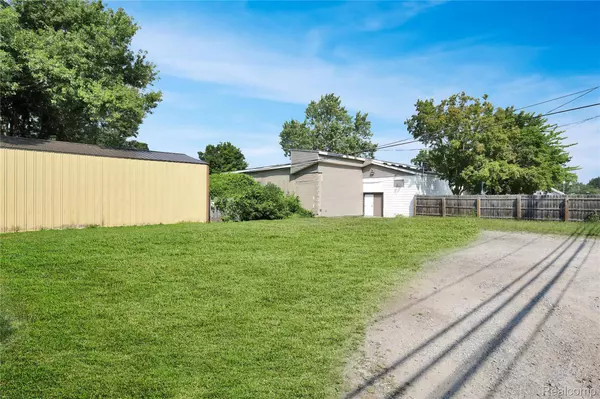 141 W Main ST, Otisville, MI 48463