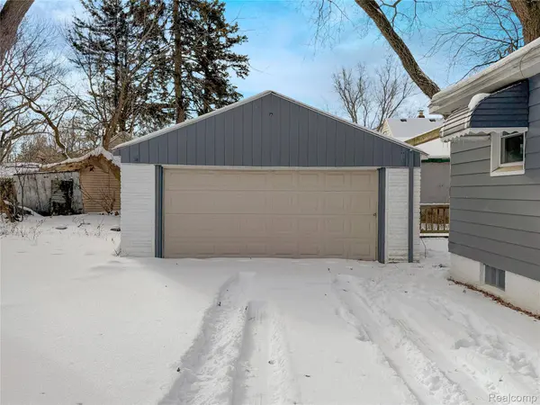 839 Barrie AVE, Flint, MI 48507