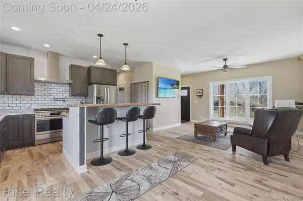4399 E Bristol RD, Burton, MI 48519