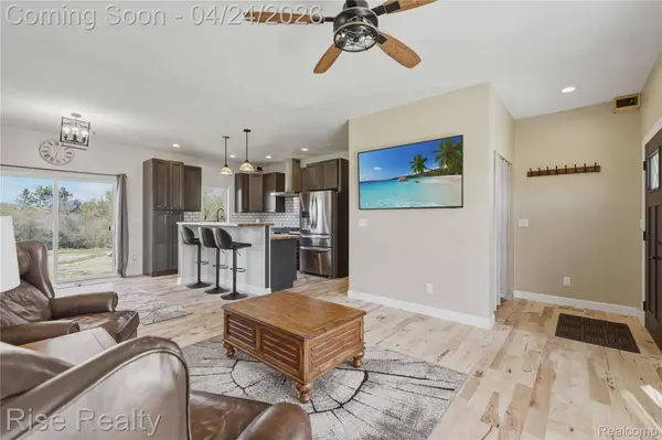 4399 E Bristol RD, Burton, MI 48519