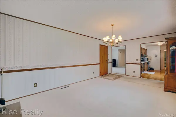 7080 Aldredge DR, Clayton Charter Township, MI 48473