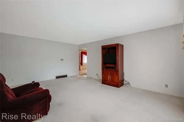 7080 Aldredge DR, Clayton Charter Township, MI 48473