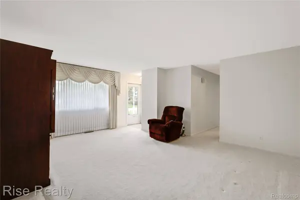 7080 Aldredge DR, Clayton Charter Township, MI 48473