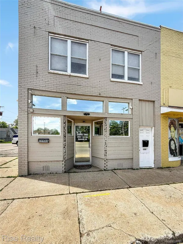 3366 S Saginaw ST, Burton, MI 48529