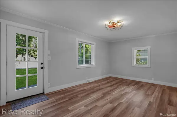319 N Genesee ST, Montrose, MI 48457
