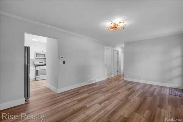 319 N Genesee ST, Montrose, MI 48457