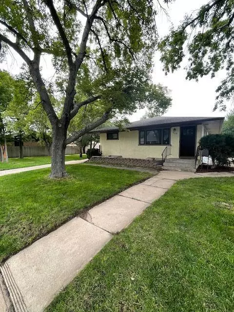 410 Clay Street #9, Wray, CO 80758