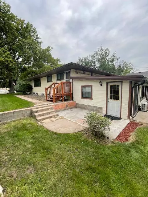 410 Clay Street #9, Wray, CO 80758