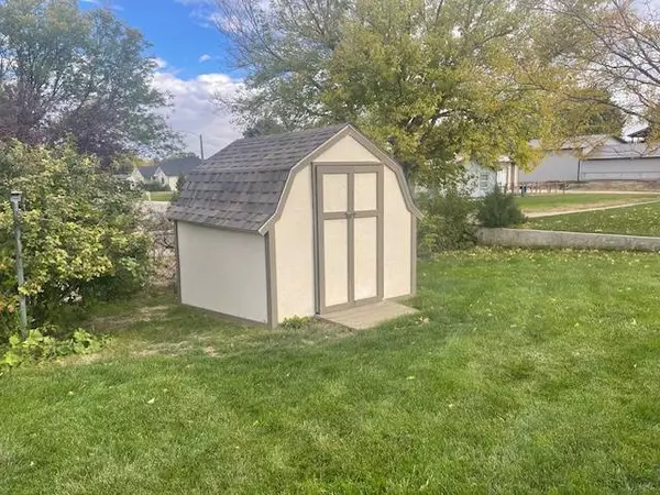 1037 Cottonwood Drive, Wray, CO 80758