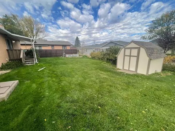 1037 Cottonwood Drive, Wray, CO 80758