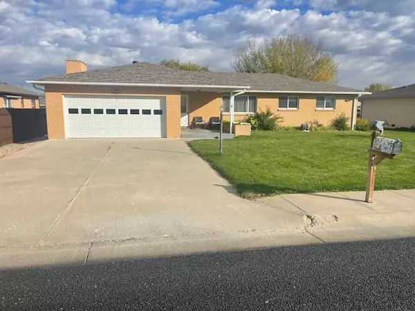 1037 Cottonwood Drive, Wray, CO 80758