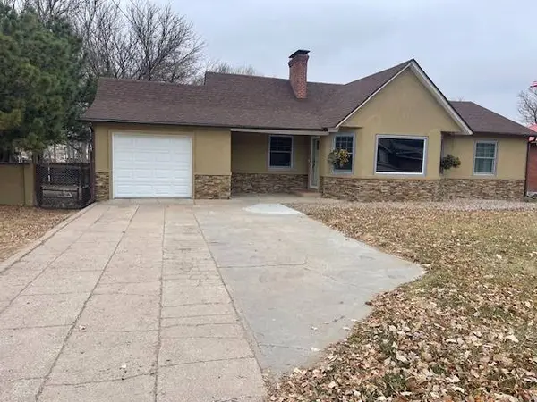 303 E 3rd, Wray, CO 80758
