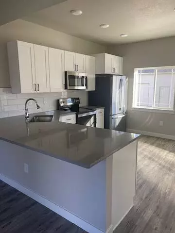 820 Grant Street #H, Wray, CO 80758