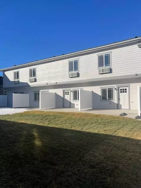 820 Grant Street #H, Wray, CO 80758