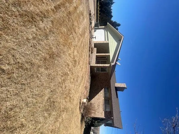 941 W 11th Ave., Wray, CO 80758