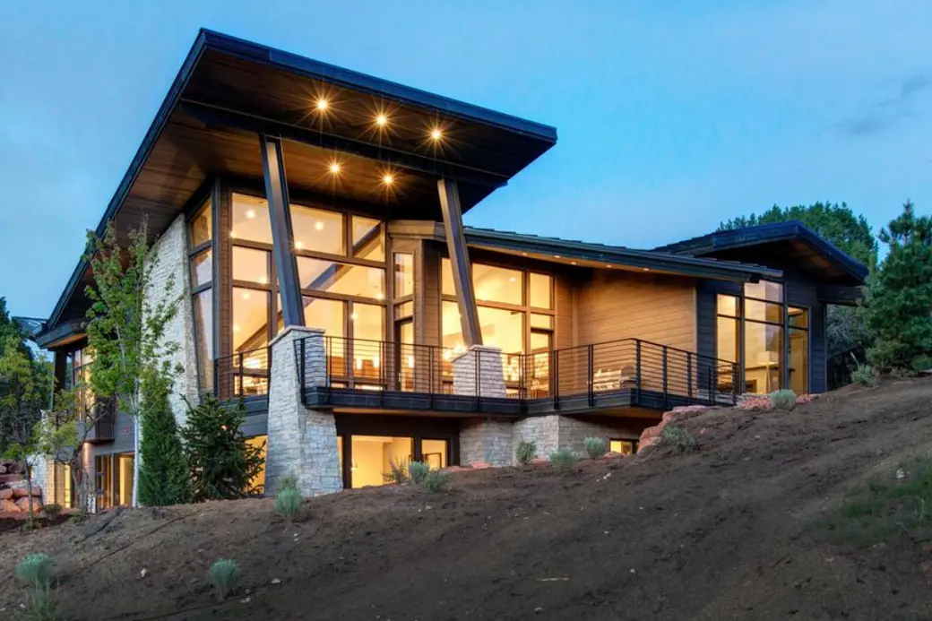 Should You Sell to a Cash Buyer or iBuyer in Utah