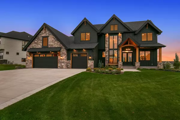 Should I Buy Now or Wait for Interest Rates to Drop,Dana Johns-Szucs