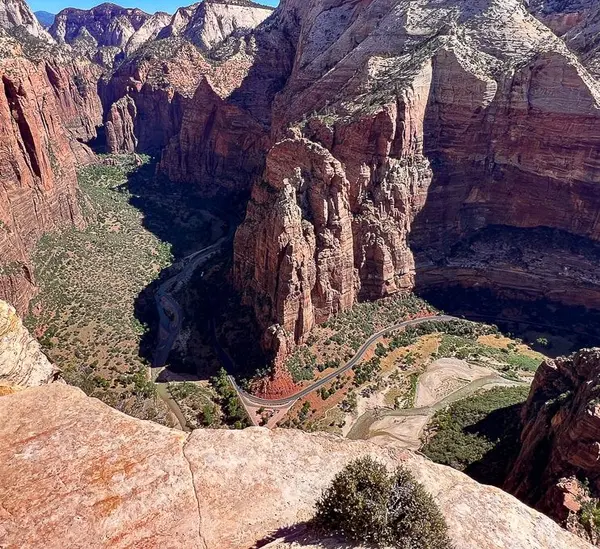 Interest Rates Dip in Utah: What First-Time Buyers Need to Know Now,Dana Johns-Szucs