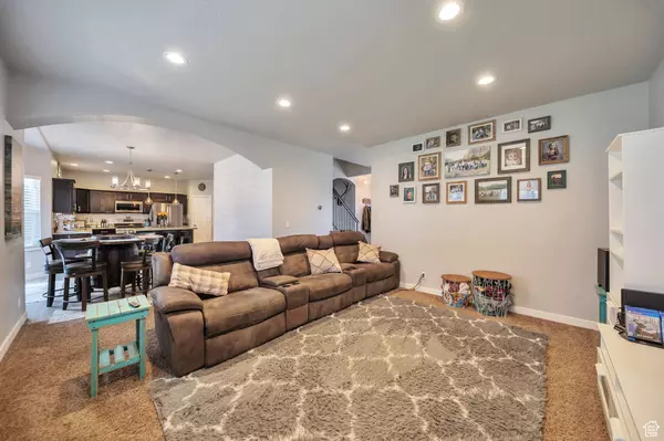 6081 W HAVEN RIDGE WAY N, West Valley City, UT 84128