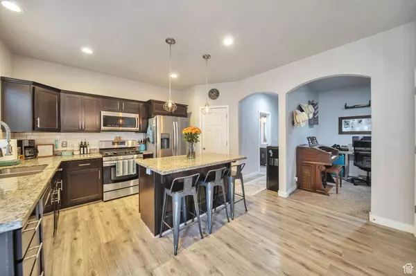 6081 W HAVEN RIDGE WAY N, West Valley City, UT 84128